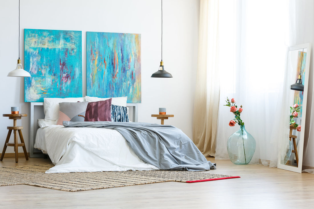 How to Decorate Your Guest Bedroom to Make it Feel More Spacious